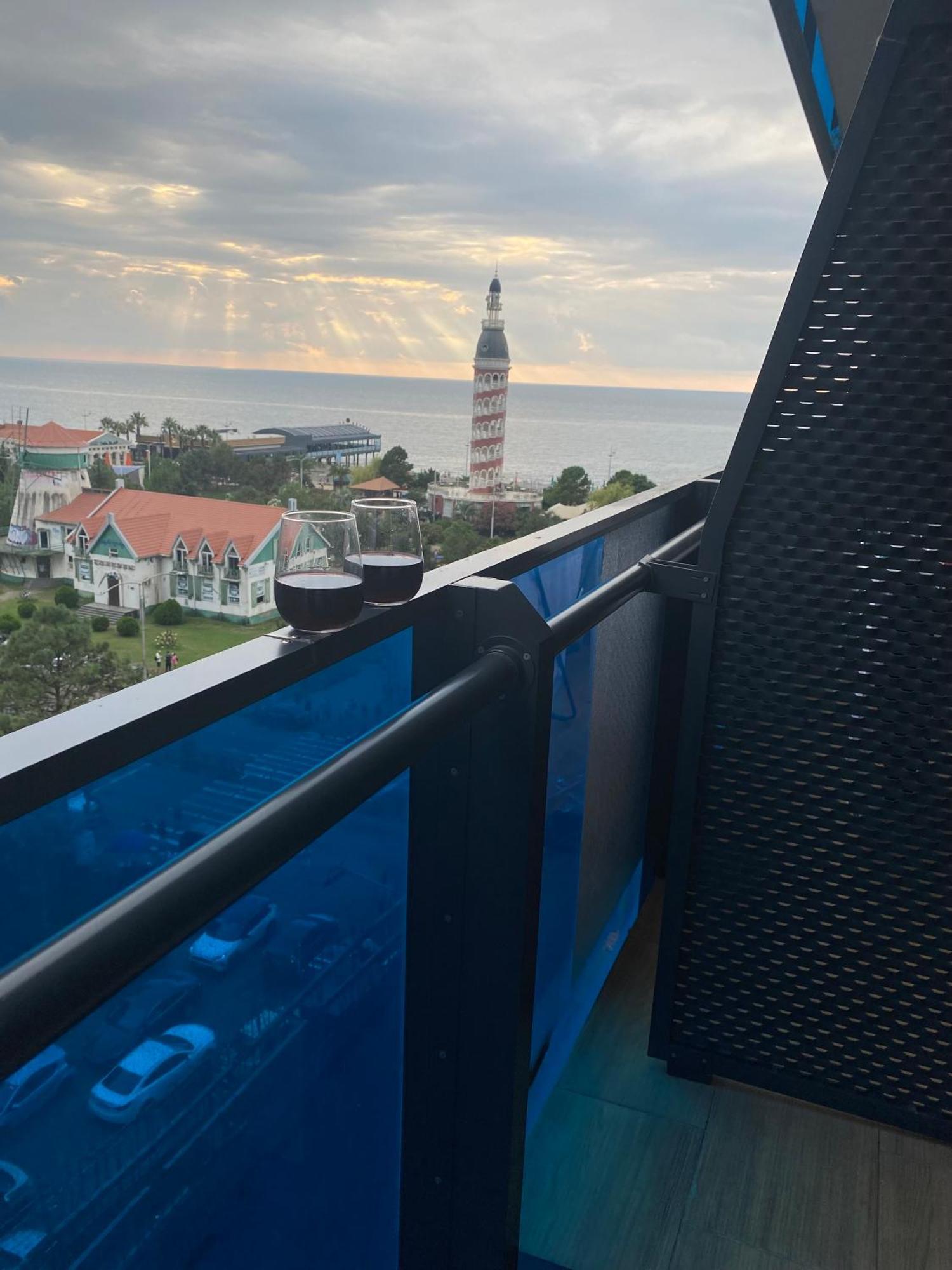 Orbi City Sea View Batumi Ngoại thất bức ảnh